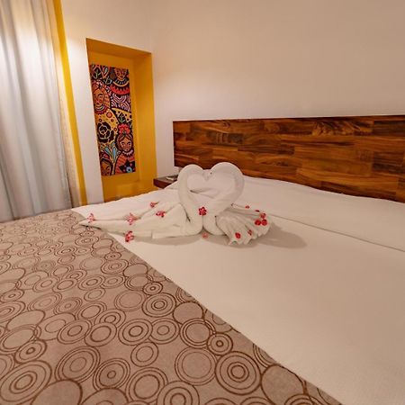 Hotel ซานตา ครูซ ฮัวทุลโก ภายนอก รูปภาพ